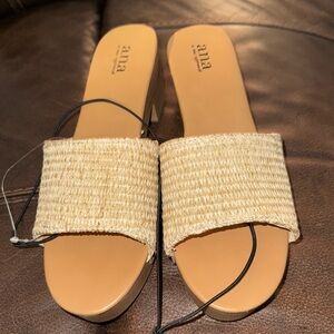 NWT ANA tan sandals size 9M